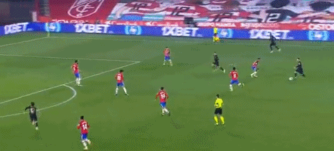 对阵同曦踩场！全员呐喊“家人”，邱彪直指刚冒头，强调团队篮球