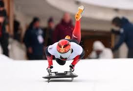 百家乐：切牌位置对靴牌随机性的干扰。（百家乐中切牌位置对牌靴随机性的影响）